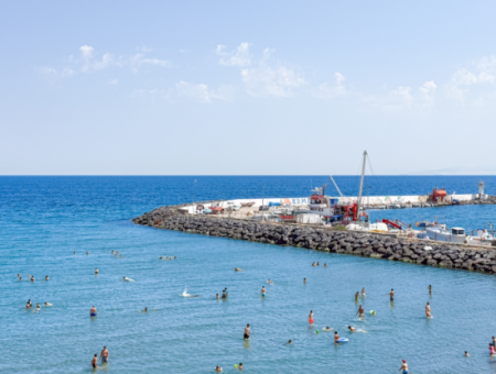 Kumbağ Sahil Kordonunda Panoramik Deniz Manzaralı 1+1 Kiralık