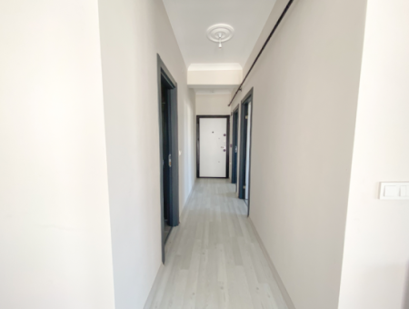 Kumbağ Havuzlu Sitede Denize Yakın Kiralık 2+1 Sıfır Daireler