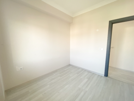 Kumbağ Havuzlu Sitede Denize Yakın Kiralık 2+1 Sıfır Daireler