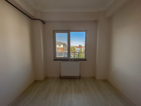 Kumbağ Havuzlu Sitede Denize Yakın Kiralık 2+1 Sıfır Daireler