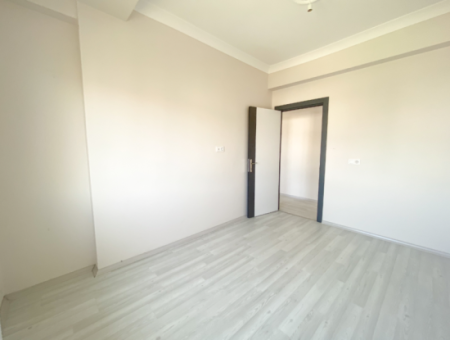 Kumbağ Havuzlu Sitede Denize Yakın Kiralık 2+1 Sıfır Daireler