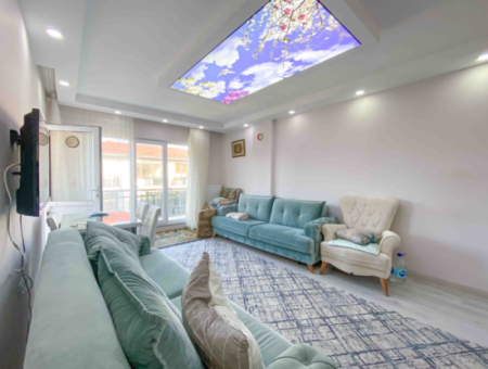 Kumbağ'da Caddenin Deniz Tarafında Eşyalı 2+1 Kiralık Daire