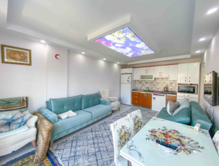 Kumbağ'da Caddenin Deniz Tarafında Eşyalı 2+1 Kiralık Daire