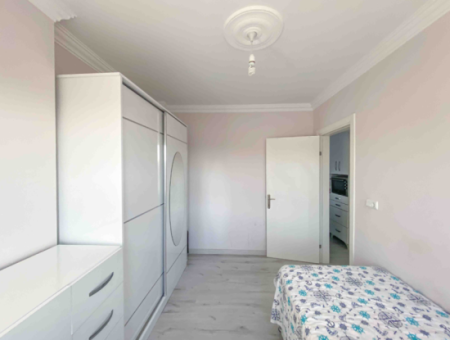 Kumbağ'da Caddenin Deniz Tarafında Eşyalı 2+1 Kiralık Daire