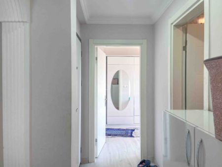 Kumbağ'da Caddenin Deniz Tarafında Eşyalı 2+1 Kiralık Daire