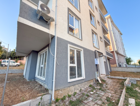 Topağaç'ta Deniz Manzaralı Yeni Ve Full Eşyalı Satılık 2+1 Daire