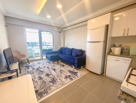 Aquaparklı Havuzlu Denize Yakın Sitede Satılık 2+1 Daire