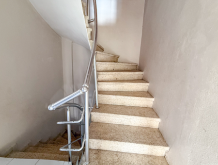 Kumbağ Caddenin Deniz Tarafında 5+1 Tripleks Saunalı Villa