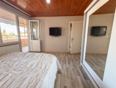 Kumbağ Caddenin Deniz Tarafında 5+1 Tripleks Saunalı Villa
