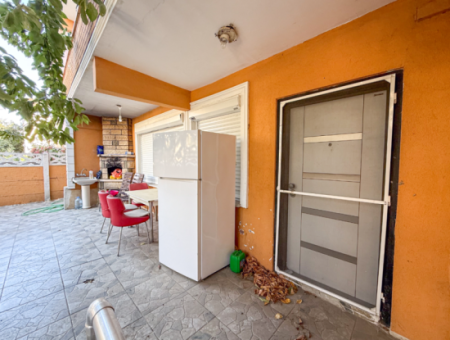 Kumbağ Caddenin Deniz Tarafında 5+1 Tripleks Saunalı Villa