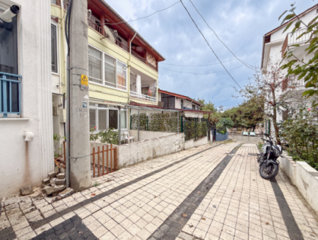 Kumbağ Merkezi Konumda Bahçeli Full Eşyalı 1+1 Satılık Daire