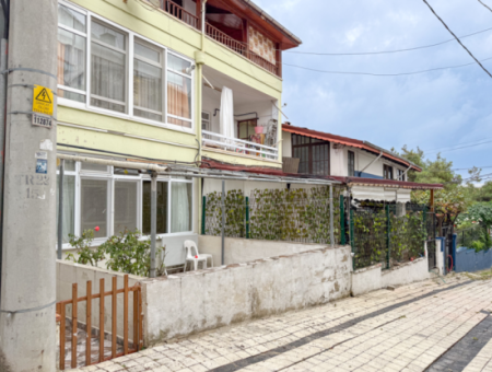 Kumbağ Merkezi Konumda Bahçeli Full Eşyalı 1+1 Satılık Daire