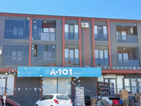 Kumbağ'da Cadde Üzerinde Geniş Oturuma Hazır Kiralık Sıfır 2+1