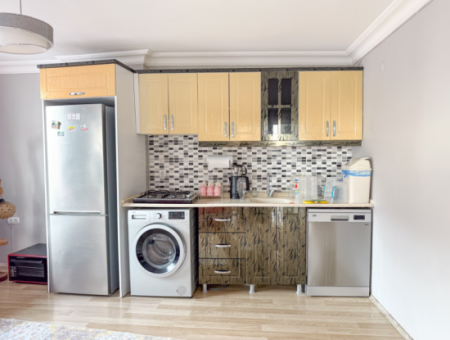 Kumbağ'da Havuzlu Site İçerisinde Asansörlü Eşyalı Kiralık 2+1 Daire