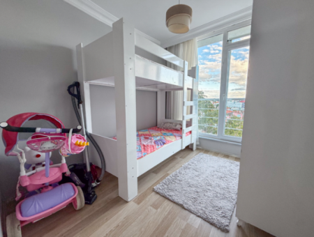 Kumbağ'da Havuzlu Site İçerisinde Asansörlü Eşyalı Kiralık 2+1 Daire