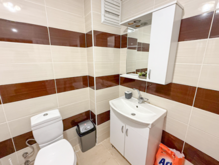 Kumbağ'da Havuzlu Site İçerisinde Asansörlü Eşyalı Kiralık 2+1 Daire
