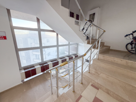 Kumbağ'da Havuzlu Site İçerisinde Asansörlü Eşyalı Kiralık 2+1 Daire