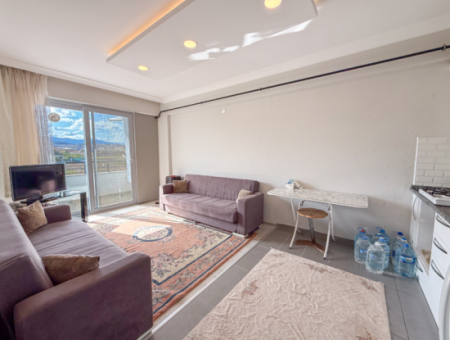 Aquaparklı Havuzlu Denize Yakın Sitede Eşyalı 1+1 Satılık Daire