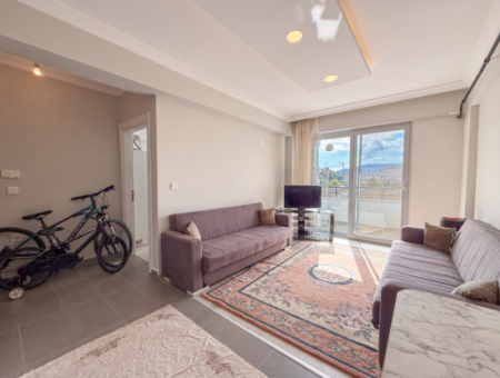 Aquaparklı Havuzlu Denize Yakın Sitede Eşyalı 1+1 Satılık Daire