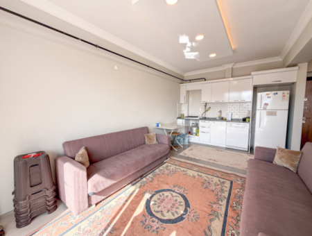 Aquaparklı Havuzlu Denize Yakın Sitede Eşyalı 1+1 Satılık Daire