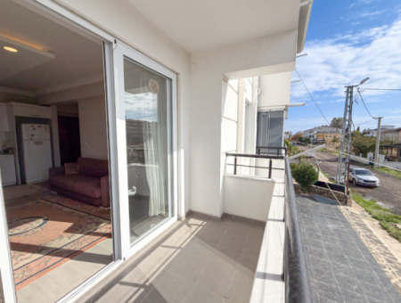 Aquaparklı Havuzlu Denize Yakın Sitede Eşyalı 1+1 Satılık Daire