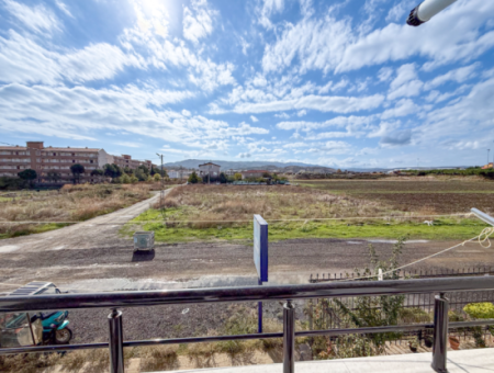 Aquaparklı Havuzlu Denize Yakın Sitede Eşyalı 1+1 Satılık Daire