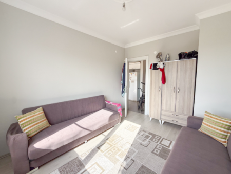 Aquaparklı Havuzlu Denize Yakın Sitede Eşyalı 1+1 Satılık Daire