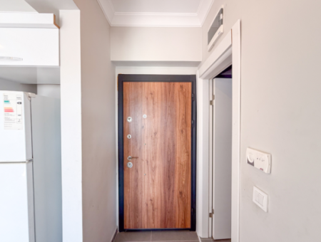 Aquaparklı Havuzlu Denize Yakın Sitede Eşyalı 1+1 Satılık Daire