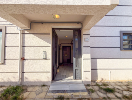 Komple Deniz Manzaralı Kumbağ Tepede İskanlı Satılık 2+1 Daire