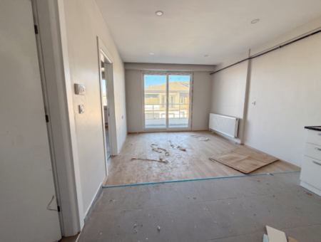 Kumbağ Havuzlu Sitede Denize Yakın Kiralık Lüks 1+1 Daire