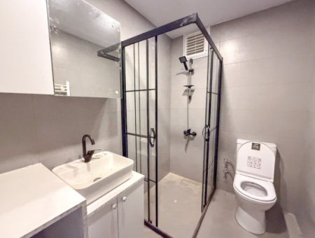 Kumbağ Havuzlu Sitede Denize Yakın Kiralık Lüks 1+1 Daire