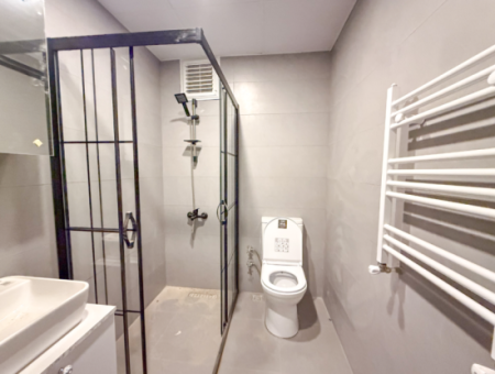 Kumbağ Havuzlu Sitede Denize Yakın Kiralık Lüks 1+1 Daire