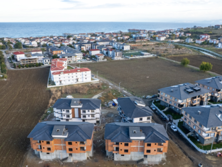 Kumbağ Lüks Havuzlu Yonca Evleri Sitesinde Satılık 2+1 Daireler