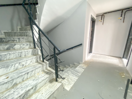 Kumbağ Deniz Tarafında Havuzlu Sitede Satılık Lüks 2+1 Daireler