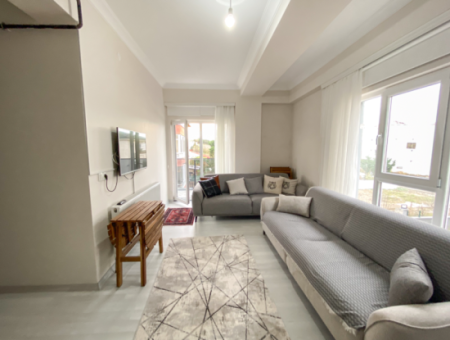 Yeni Sitede Geniş Ve Ferah İskanlı Satılık Ara Kat 2+1 Daire