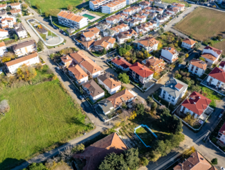 Kumbağ'da Gündal Plajına Yakın İnşaata Hazır Satılık Arsa