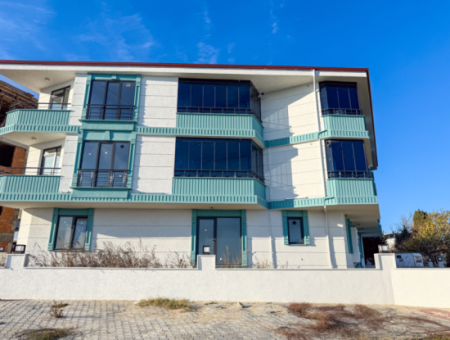 Kumbağ Panoramik Deniz Manzaralı Bahçeli Sıfır 1+1 Satılık Daire