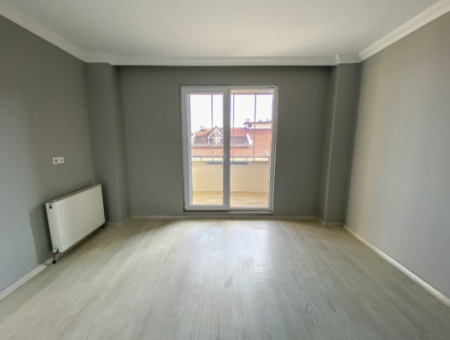 Kumbağ Köy İçi Mevkii Havuzlu Deniz Manzaralı Kiralık 2+1 Daireler