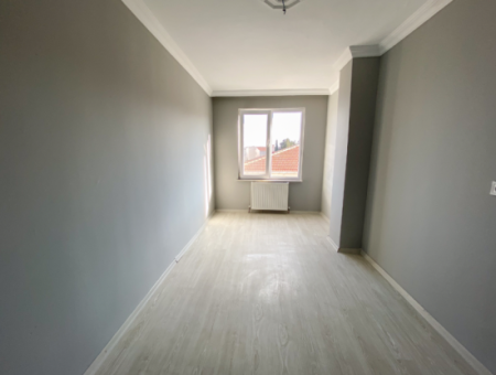 Kumbağ Köy İçi Mevkii Havuzlu Deniz Manzaralı Kiralık 2+1 Daireler