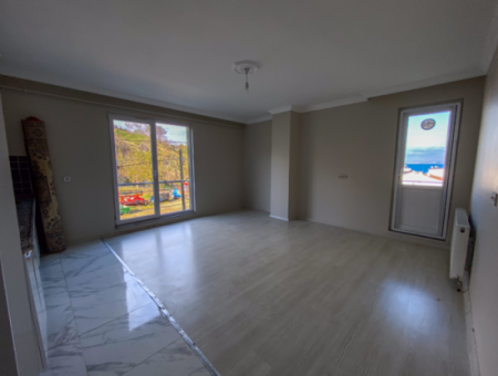 Kumbağ Köy İçi Mevkii Havuzlu Deniz Manzaralı Kiralık 2+1 Daire