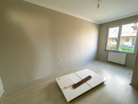 Kumbağ Köy İçi Mevkii Havuzlu Deniz Manzaralı Kiralık 2+1 Daireler