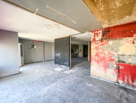 Altınova Mahallesi'nin En İşlek Caddesinde Satılık Dükkan