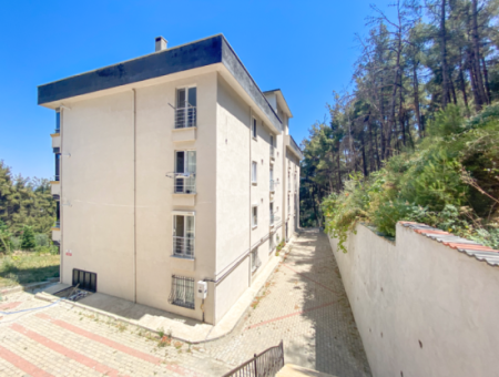 Kumbağ'da Deniz Manzaralı Havuzlu Full Eşyalı 2+1 Satılık Daire