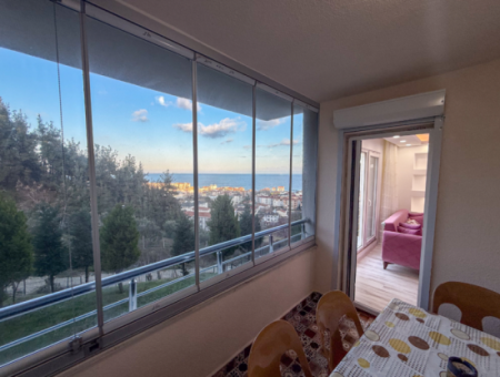 Kumbağ'da Deniz Manzaralı Havuzlu Full Eşyalı 2+1 Satılık Daire