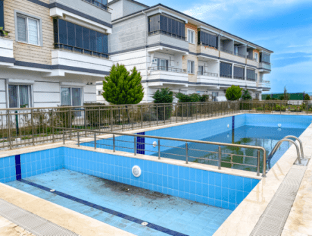 Kumbağ Havuzlu Sitede Full Eşyalı Sezonluk Kiralık Lüks 1+1 Daire