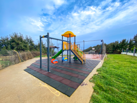 Kumbağ Havuzlu Sitede Full Eşyalı Sezonluk Kiralık Lüks 1+1 Daire