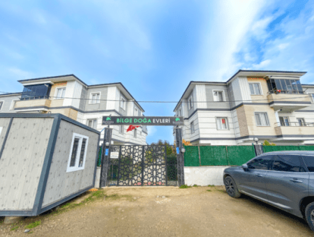 Kumbağ Havuzlu Sitede Full Eşyalı Sezonluk Kiralık Lüks 1+1 Daire