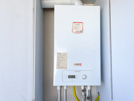 Kumbağ'da Ana Caddeye Sıfır Site İçinde Kiralık 1+1 Daire