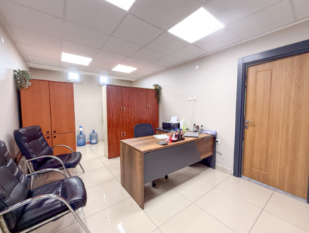 100.Yıl Alt Yol Caddede Deniz Manzaralı Komple Kiralık Plaza