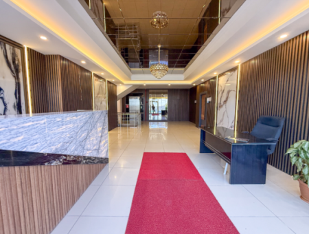 100.Yıl Alt Yol Caddede Deniz Manzaralı Komple Kiralık Plaza